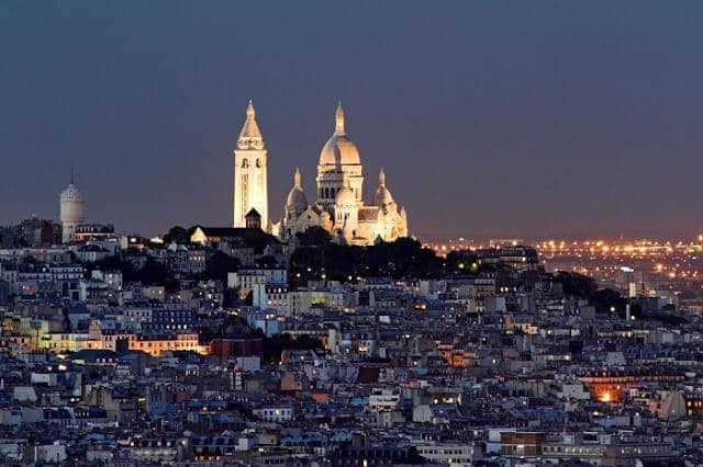 Vista do Sacré-Coeur no Ano Novo em Paris Vista do Sacré-Coeur no Ano Novo em Paris