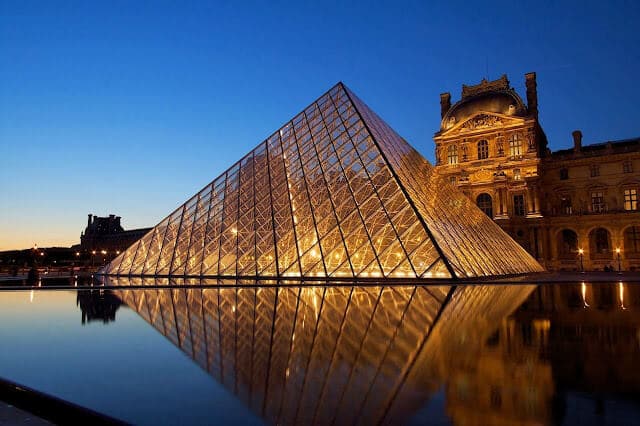 Museu do Louvre em Paris Museu do Louvre em Paris