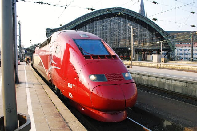 Trem de Paris a Bruxelas Trem de Paris a Bruxelas