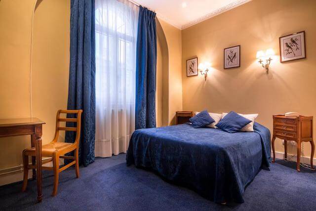 Hotel des Arts em Paris - quarto Hotel des Arts em Paris - quarto