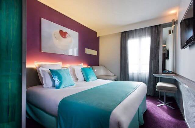 Hotel du Cadran em Paris - quarto Hotel du Cadran em Paris - quarto