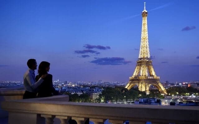 Torre Eiffel em Paris Torre Eiffel em Paris