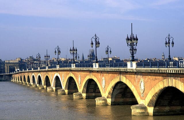 Vista da ponte de Bordéus Vista da ponte de Bordéus