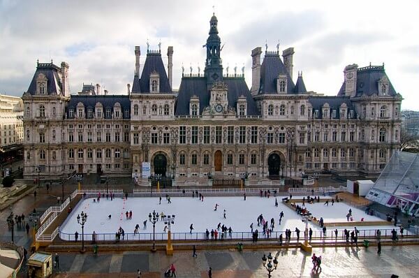 Pista de patinação do Hotel de Ville em Paris Pista de patinação do Hotel de Ville em Paris