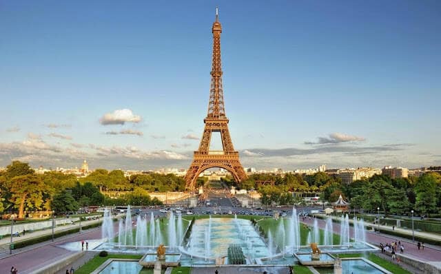 Torre Eiffel em Paris Torre Eiffel em Paris